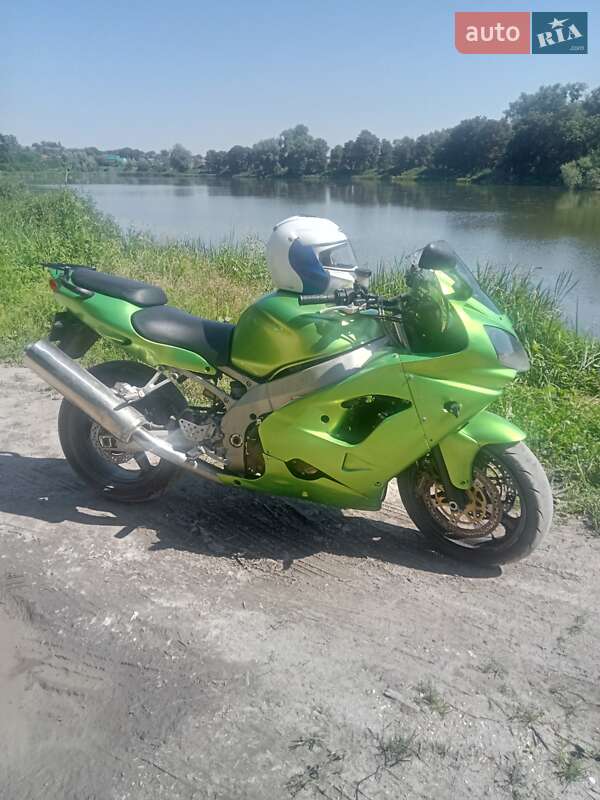 Kawasaki ZX 9R 2005
