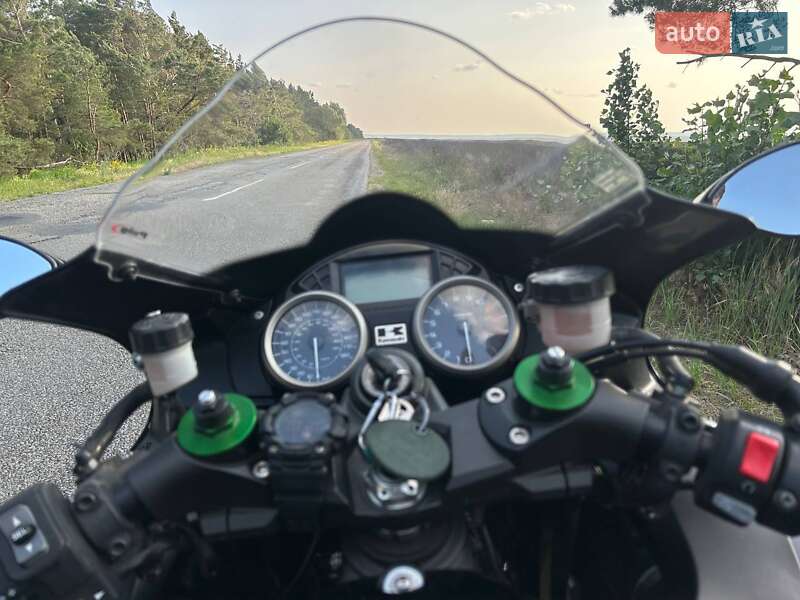 Спортбайк Kawasaki ZZR 1400 2016 в Киеве