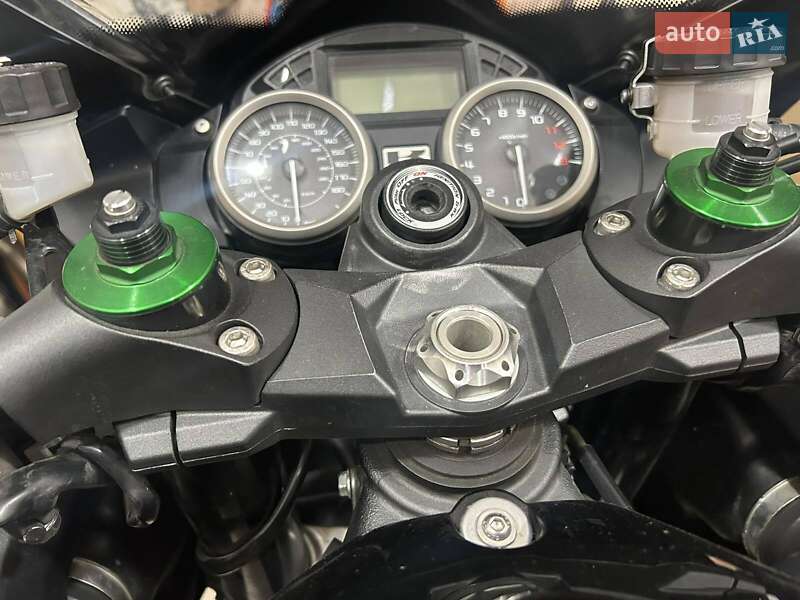 Спортбайк Kawasaki ZZR 1400 2016 в Киеве