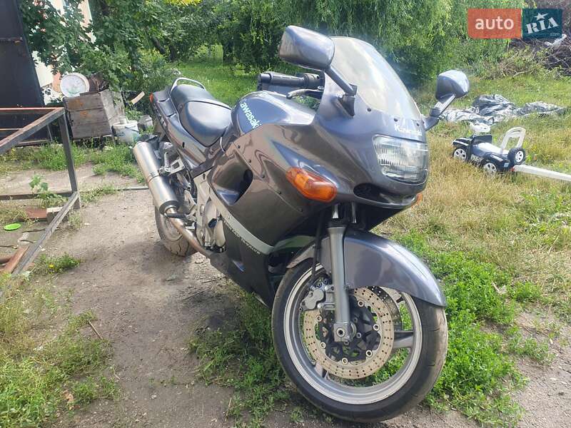 Мотоцикл Спорт-туризм Kawasaki ZZR 400 2001 в Харькове