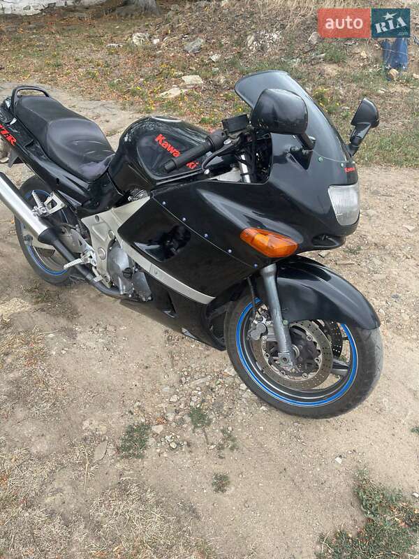 Мотоцикл Спорт-туризм Kawasaki ZZR 400 1999 в Иваново
