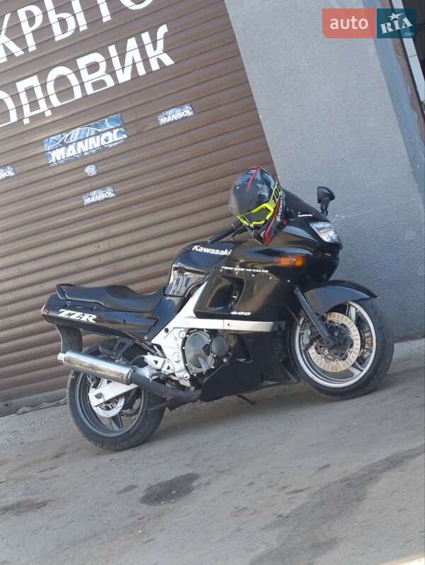 Грузовые мотороллеры, мотоциклы, скутеры, мопеды Kawasaki ZZR 600 1998 в Одессе