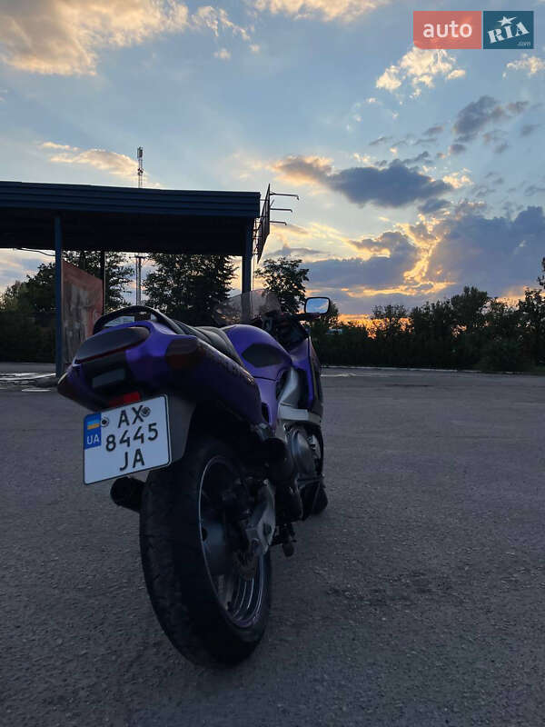 Спортбайк Kawasaki ZZR 600 1999 в Харькове фото 4 Спортбайк Kawasaki ZZR 600 1999 в Харькове