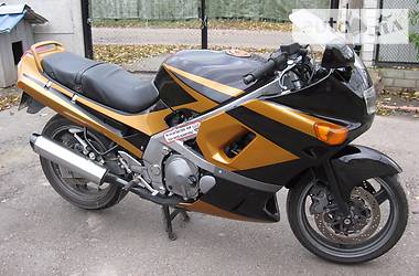 Мотоцикл Спорт-туризм Kawasaki ZZR 2001 в Лубнах