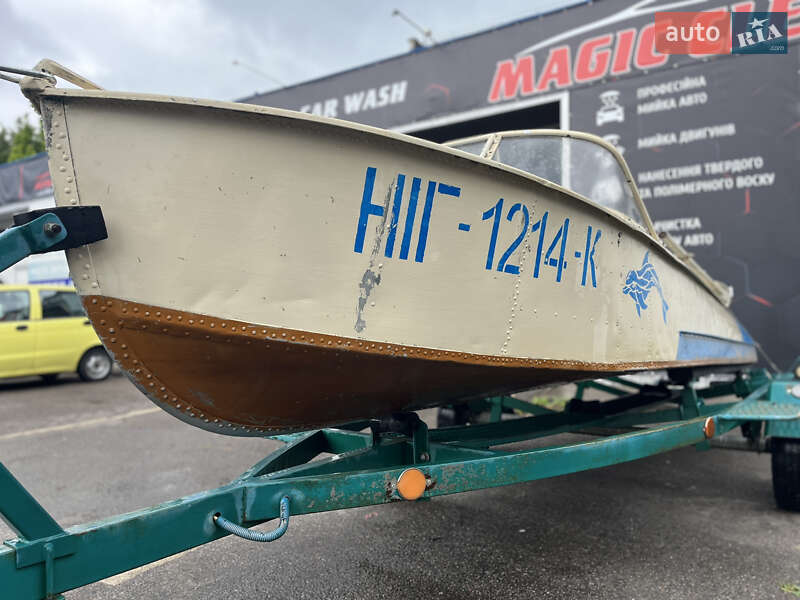 Лодка Казанка 1 1987 в Чернигове
