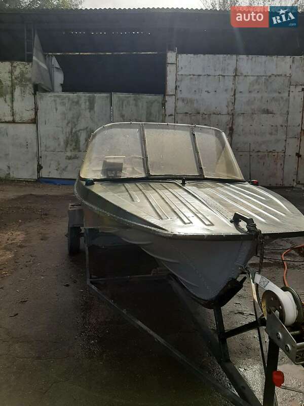 Лодка Казанка 5 2001 в 