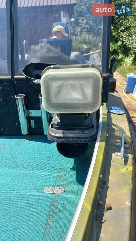 Катер Казанка 5М3 1991 в Носовке