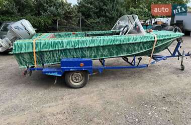 Човен Казанка 5М3 1989 в Миколаєві