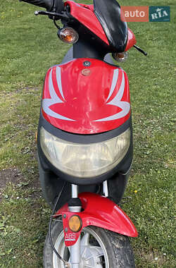 Мопеды Keeway Hurricane 2004 в Ланчине