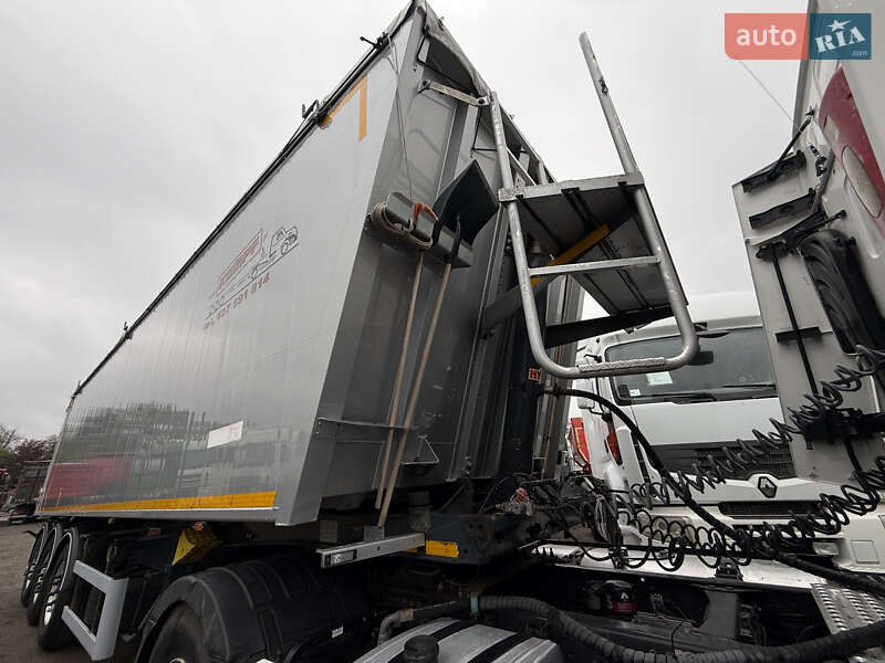 Самосвал полуприцеп Kempf SKM 2013 в Киеве фото 18 Самосвал полуприцеп Kempf SKM 2013 в Киеве