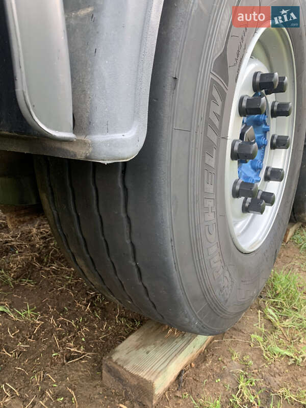 Самосвал полуприцеп Kempf SKM 2010 в Ужгороде