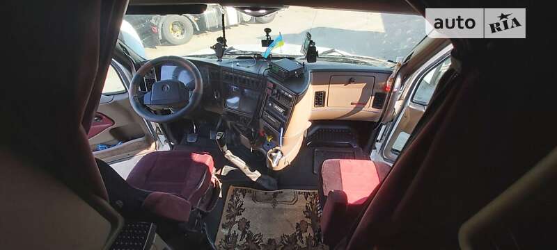 Тягач Kenworth T2000 2001 в Виннице