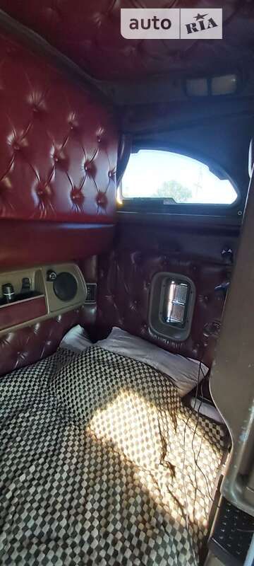 Тягач Kenworth T2000 2001 в Виннице