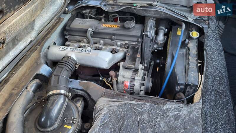 Мінівен Kia Besta 1998 в Києві