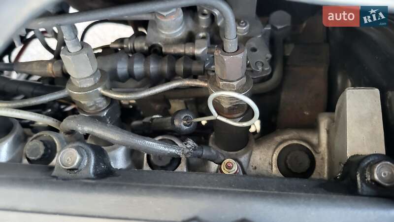 Мінівен Kia Besta 1998 в Києві