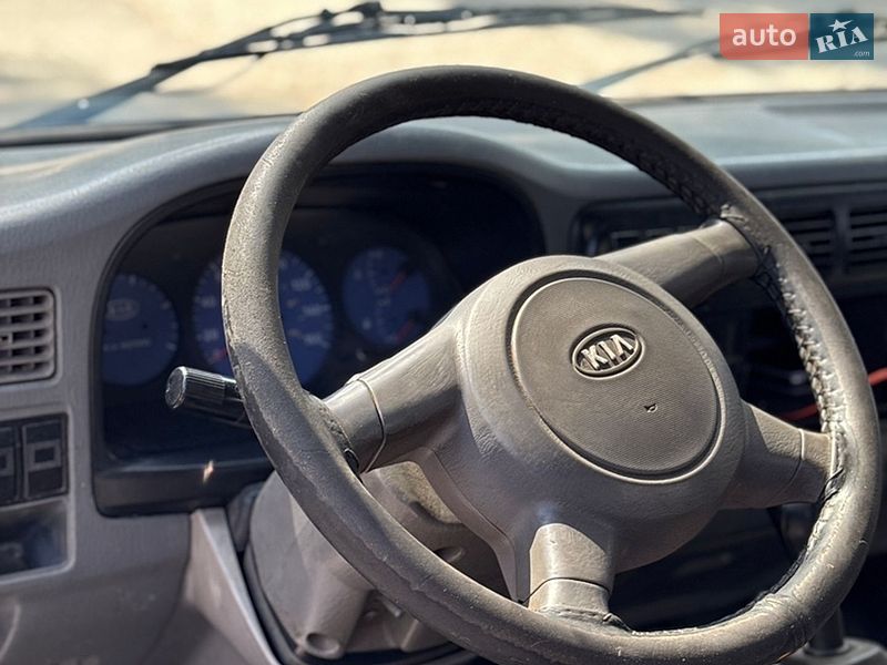 Грузовой фургон Kia Bongo 2002 в Нетешине