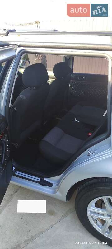 Kia Borrego 2008