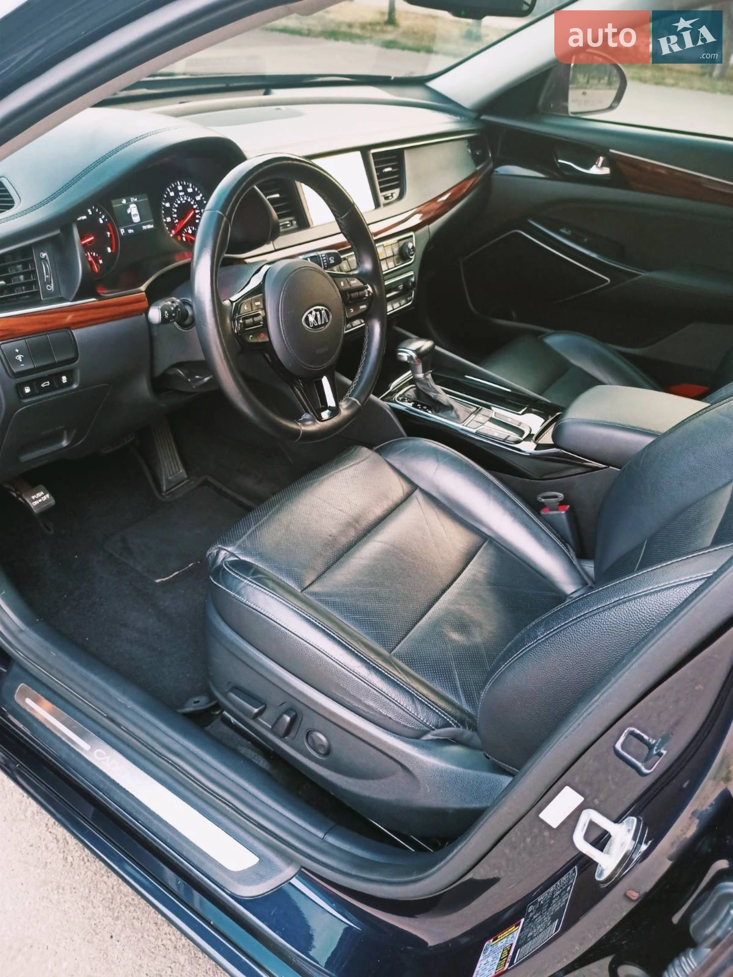 2017 Kia Cadenza - мініатюра 2