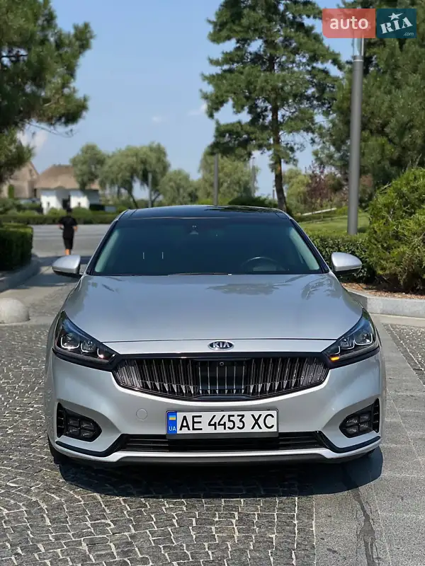 Kia Cadenza 2017 VIN KNALC4J16H5070200 фото оголошення 13 з 53