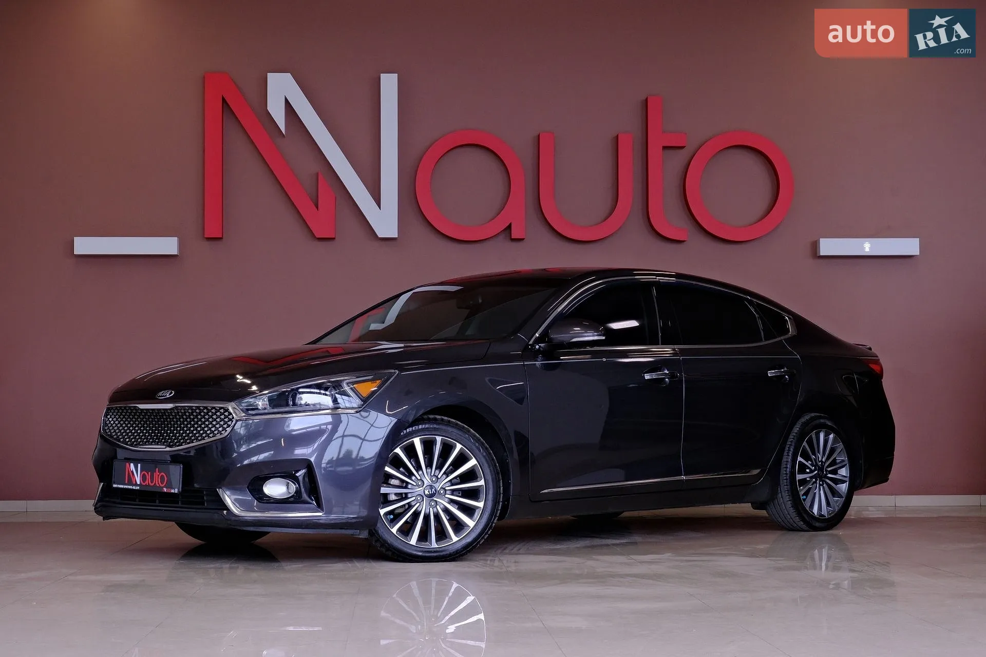 Kia Cadenza 2017