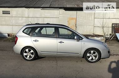 Минивэн Kia Carens 2008 в Луцке