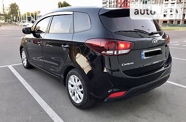 Минивэн Kia Carens 2016 в Киеве