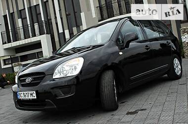 Минивэн Kia Carens 2008 в Стрые