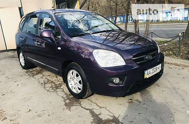 Универсал Kia Carens 2008 в Киеве