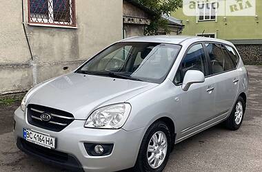 Минивэн Kia Carens 2008 в Львове