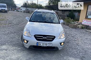 Мінівен Kia Carens 2006 в Рівному