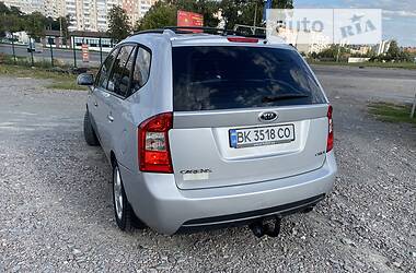 Минивэн Kia Carens 2006 в Ровно