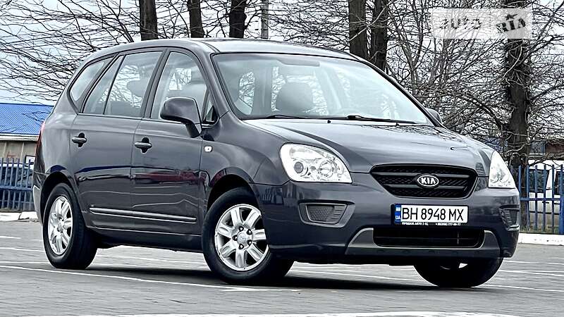 Минивэн Kia Carens 2008 в 
