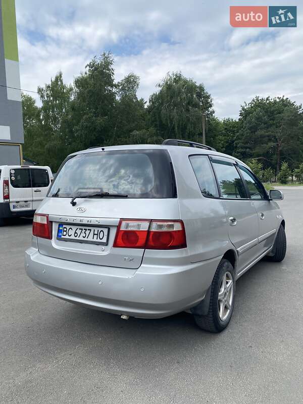 Минивэн Kia Carens 2003 в Новояворовске фото 4 Минивэн Kia Carens 2003 в Новояворовске