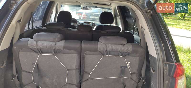 Мінівен Kia Carens 2007 в Києві