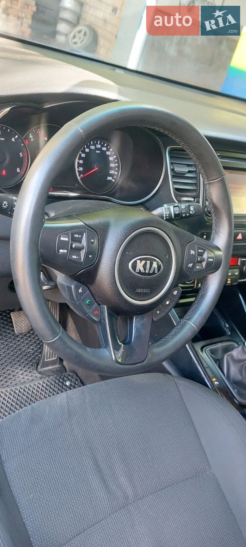 2015 Kia Carens - мініатюра 14