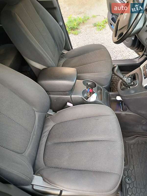 Мінівен Kia Carens 2008 в Кропивницькому