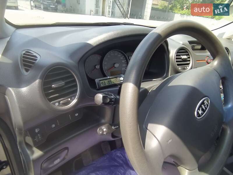 Мінівен Kia Carens 2007 в Старокостянтинові