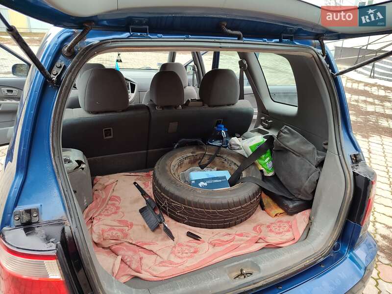 Мінівен Kia Carens 2002 в Чорноморську