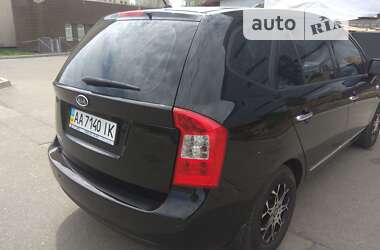 Минивэн Kia Carens 2008 в Киеве