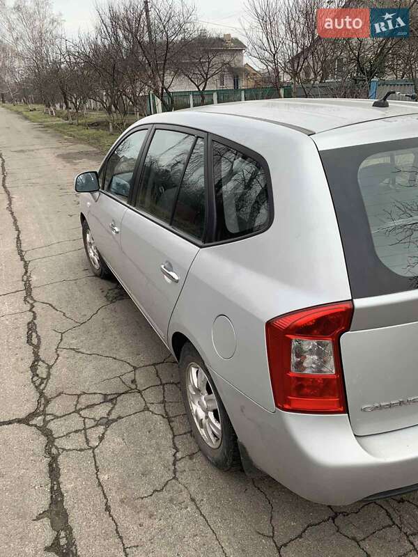 Мінівен Kia Carens 2008 в Переяславі