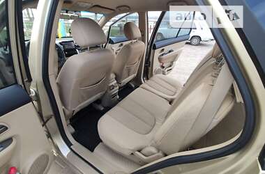 Минивэн Kia Carens 2008 в 