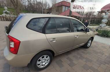 Минивэн Kia Carens 2008 в Николаеве