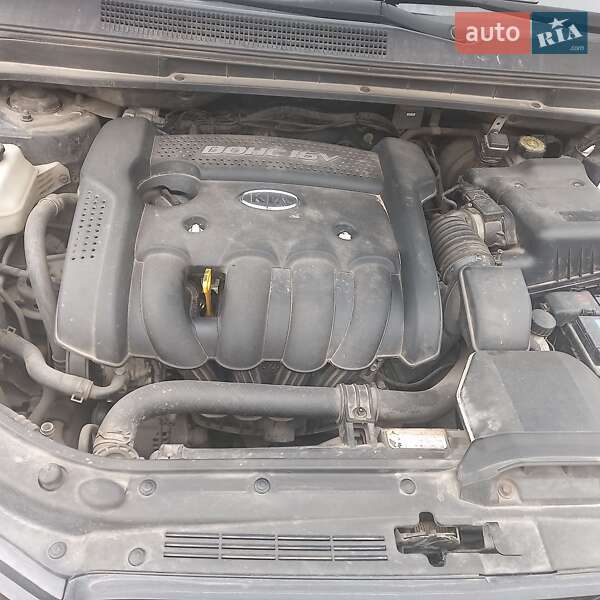 Минивэн Kia Carens 2007 в Львове