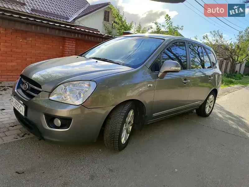 Kia Carens