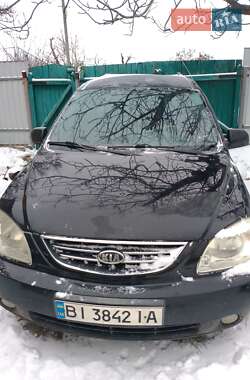 Минивэн Kia Carens 2006 в Полтаве