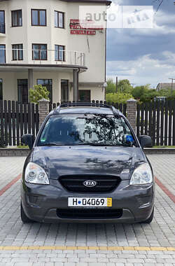 Минивэн Kia Carens 2008 в Староконстантинове