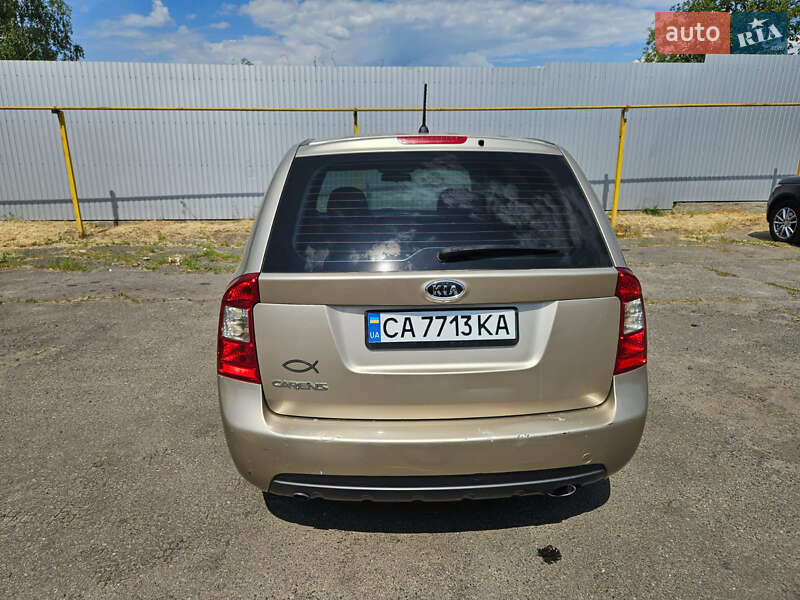 Минивэн Kia Carens 2007 в Корсуне-Шевченковском