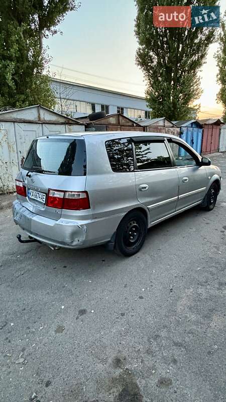 Мінівен Kia Carens 2006 в Києві