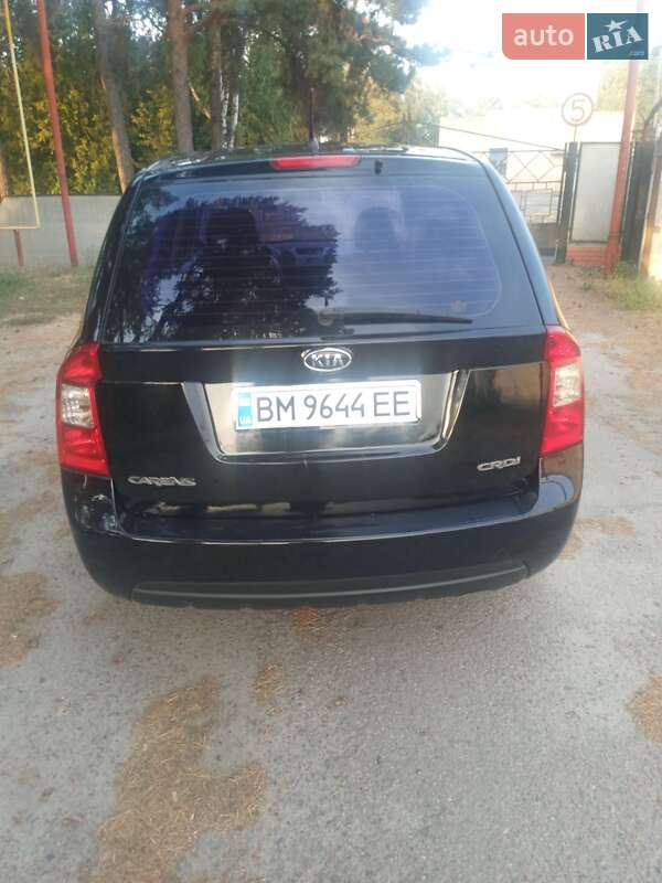Минивэн Kia Carens 2008 в Ромнах