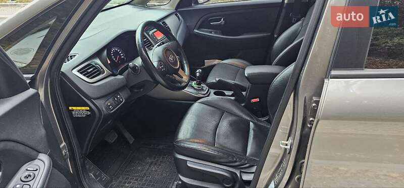 Мікровен Kia Carens 2016 в Києві фото 10 Мікровен Kia Carens 2016 в Києві